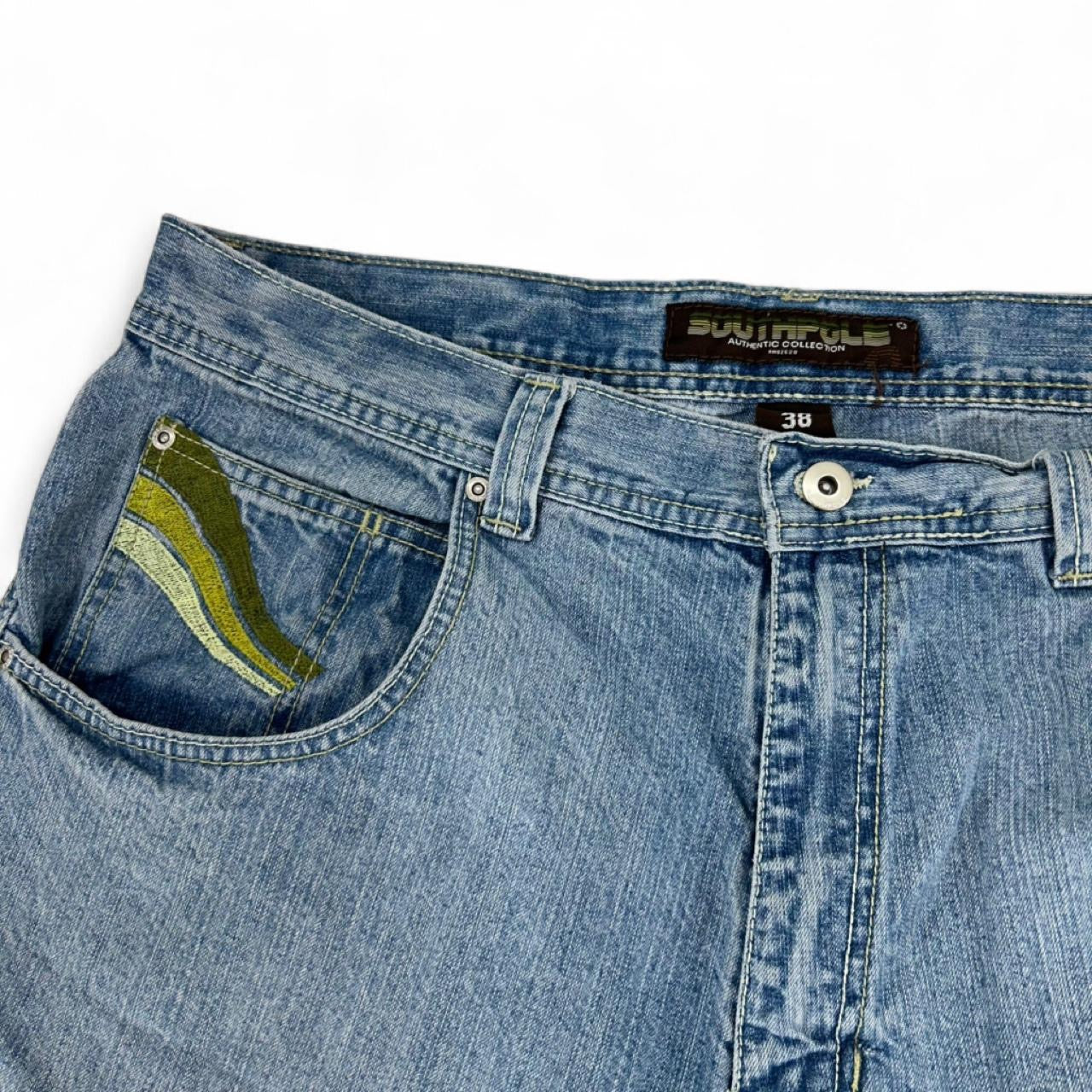 Vintage 2000’s Southpole Embroidered Baggy Denim Shorts