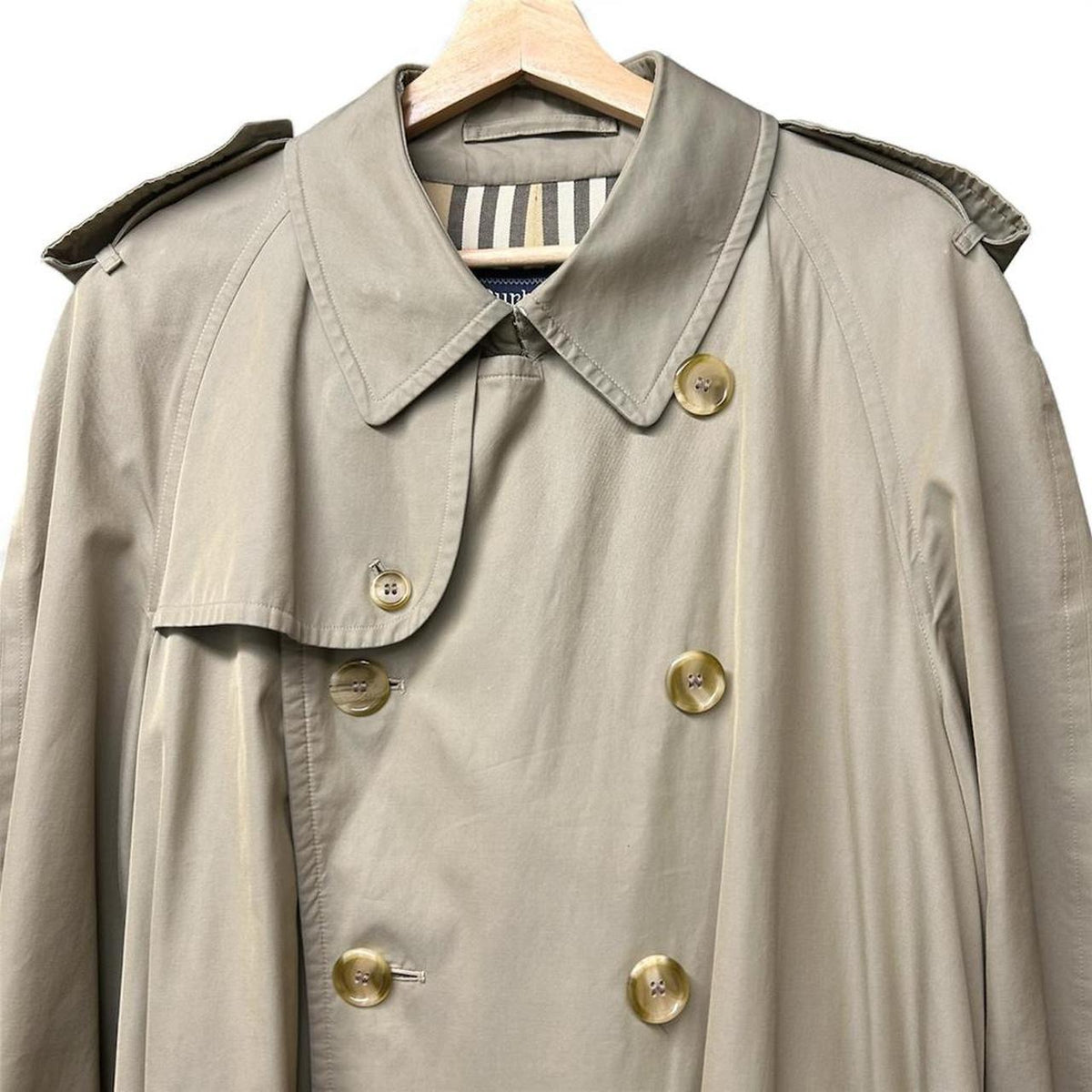 80s Burberry’s Nova Check Double Breasted Trench Coat Size 44